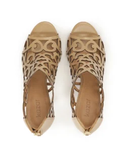 Beżowe botki peep toe z wyciętą cholewką