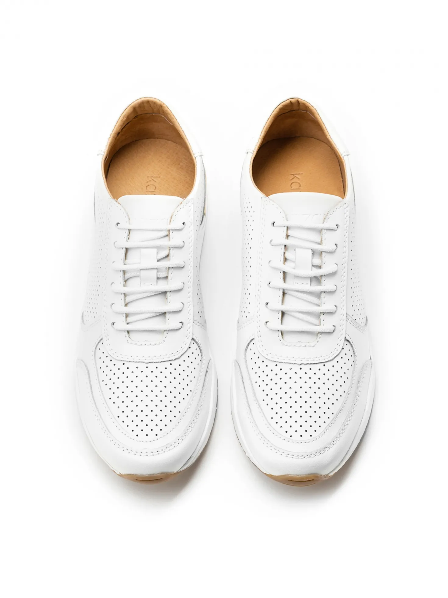 Białe sneakersy damskie