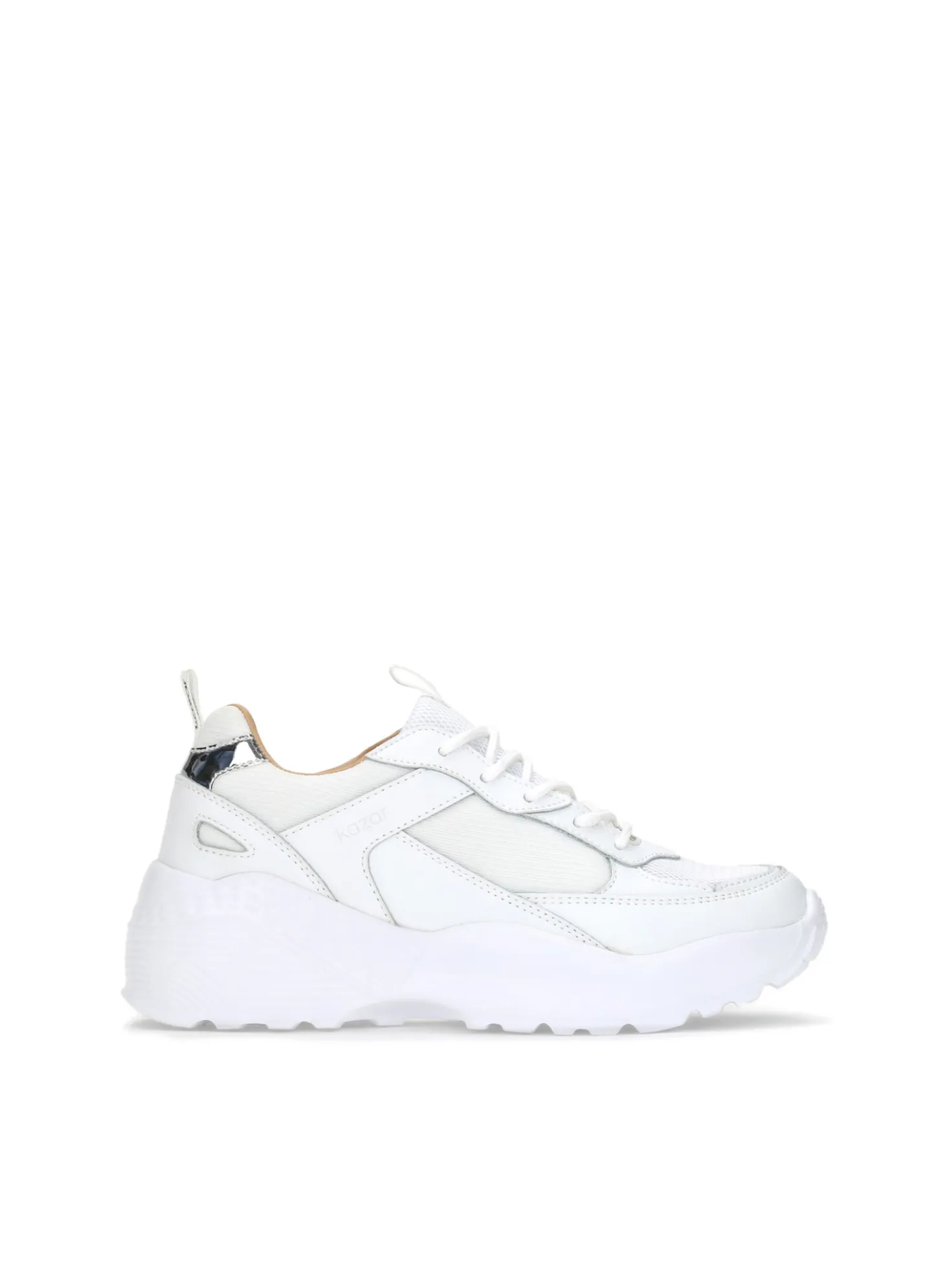 Białe sneakersy damskie