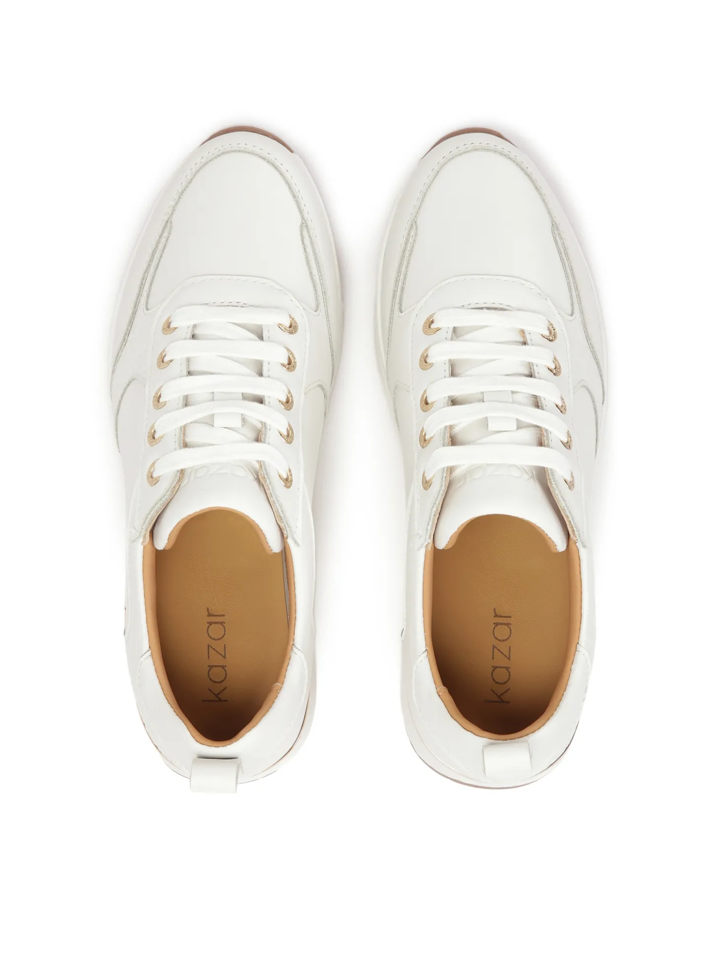 Białe sneakersy ozdobione monogramami KAZAR