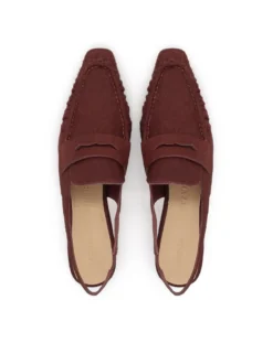 Bordowe czółenka slingback z włosiem
