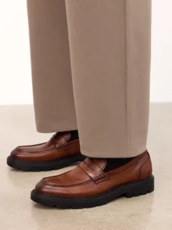 Brązowe loafersy na grubszej podeszwie