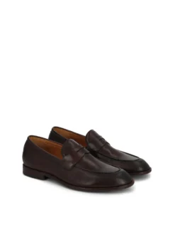 Brązowe loafersy ze zdobioną cholewką