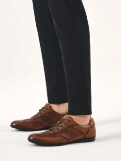 Brązowe półbuty w stylu smart casual