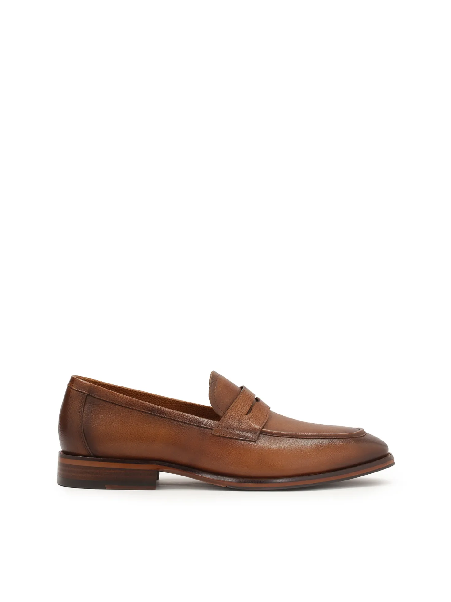Brązowe skórzane loafersy
