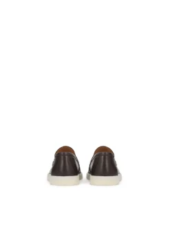 Brązowe skórzane loafersy na podeszwie typu sneakers
