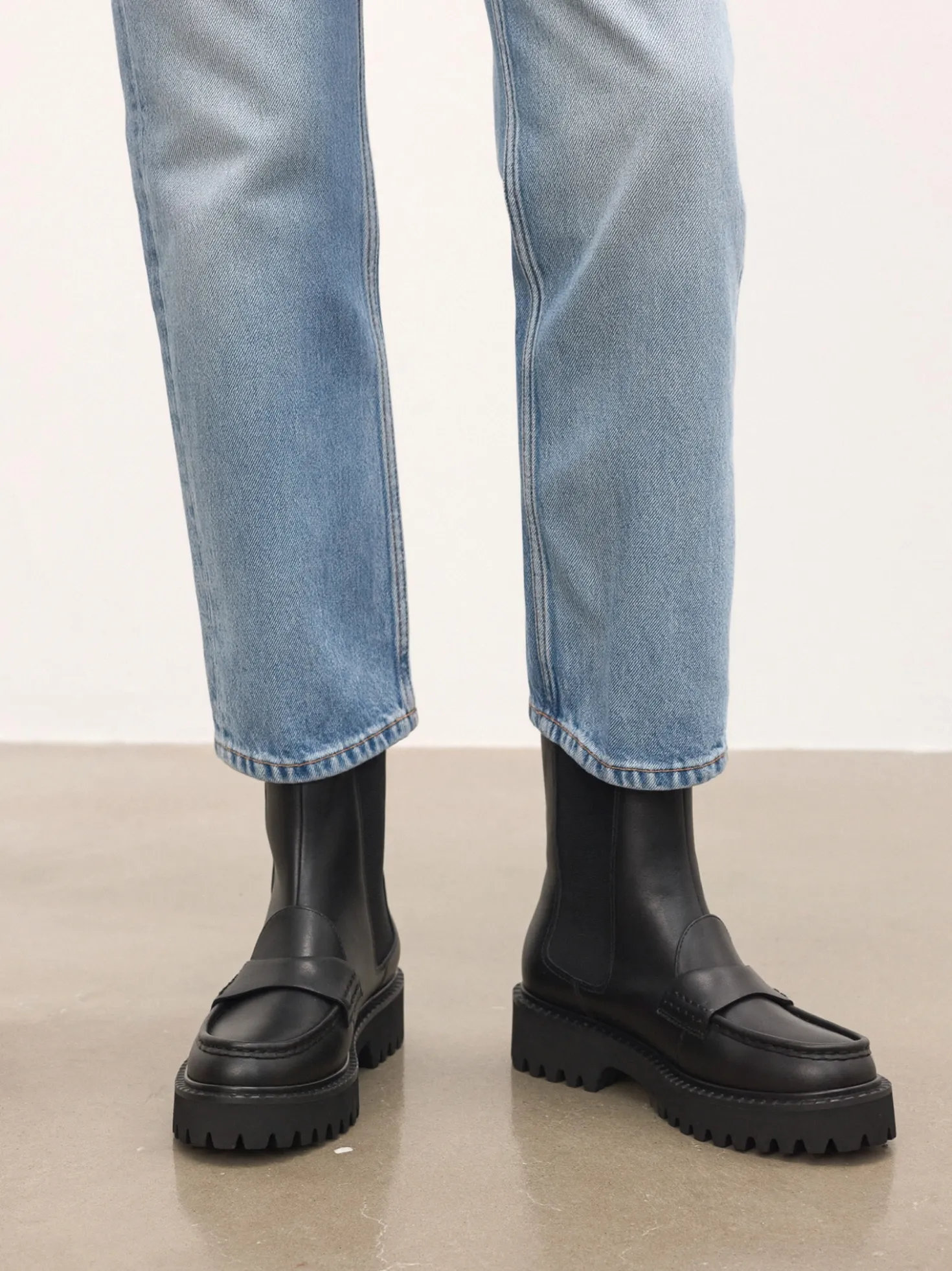 Czarne botki loafersy