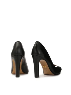 Czarne czółenka peep toe
