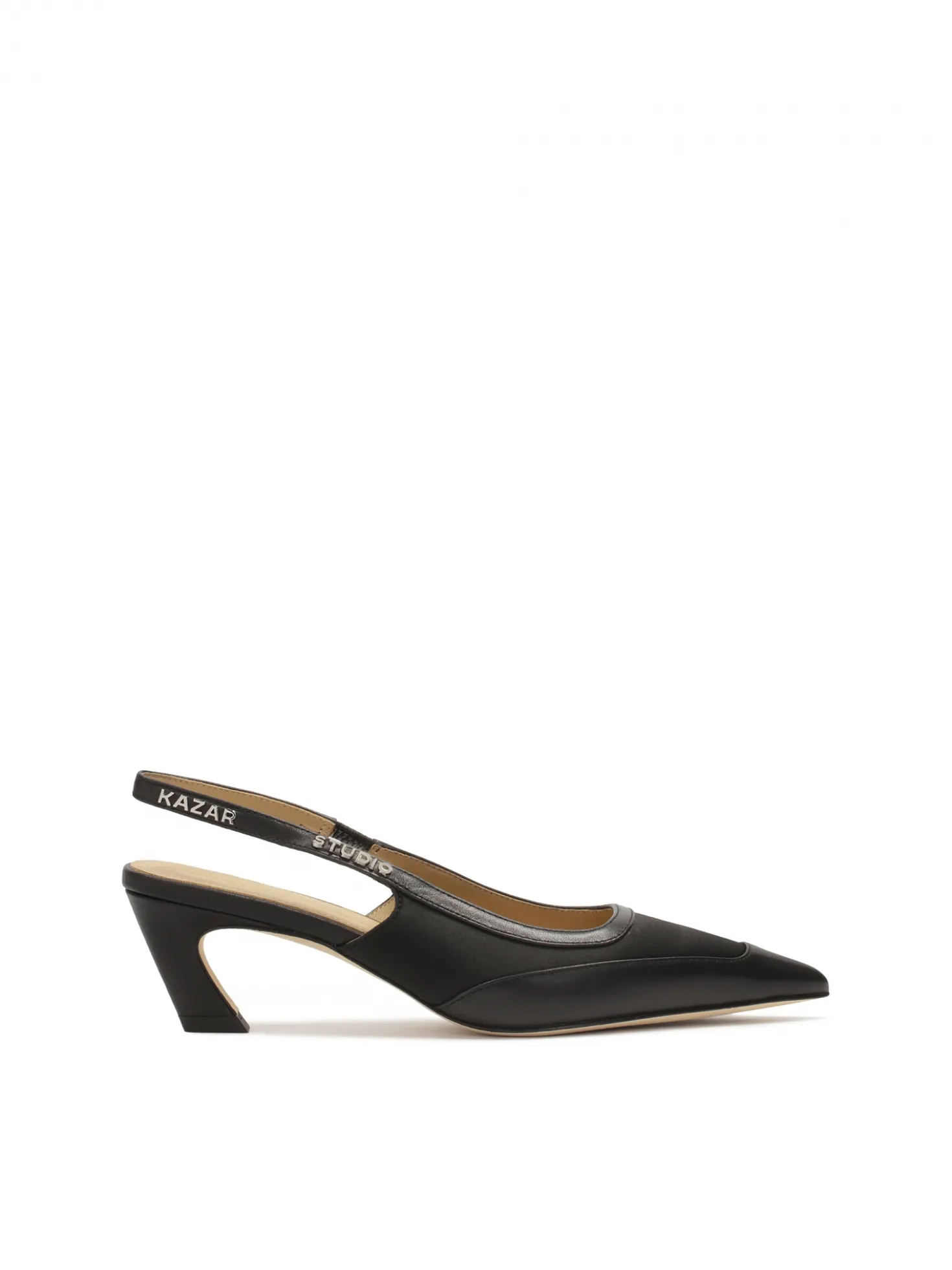 Czarne czółenka slingback na modnym obcasie