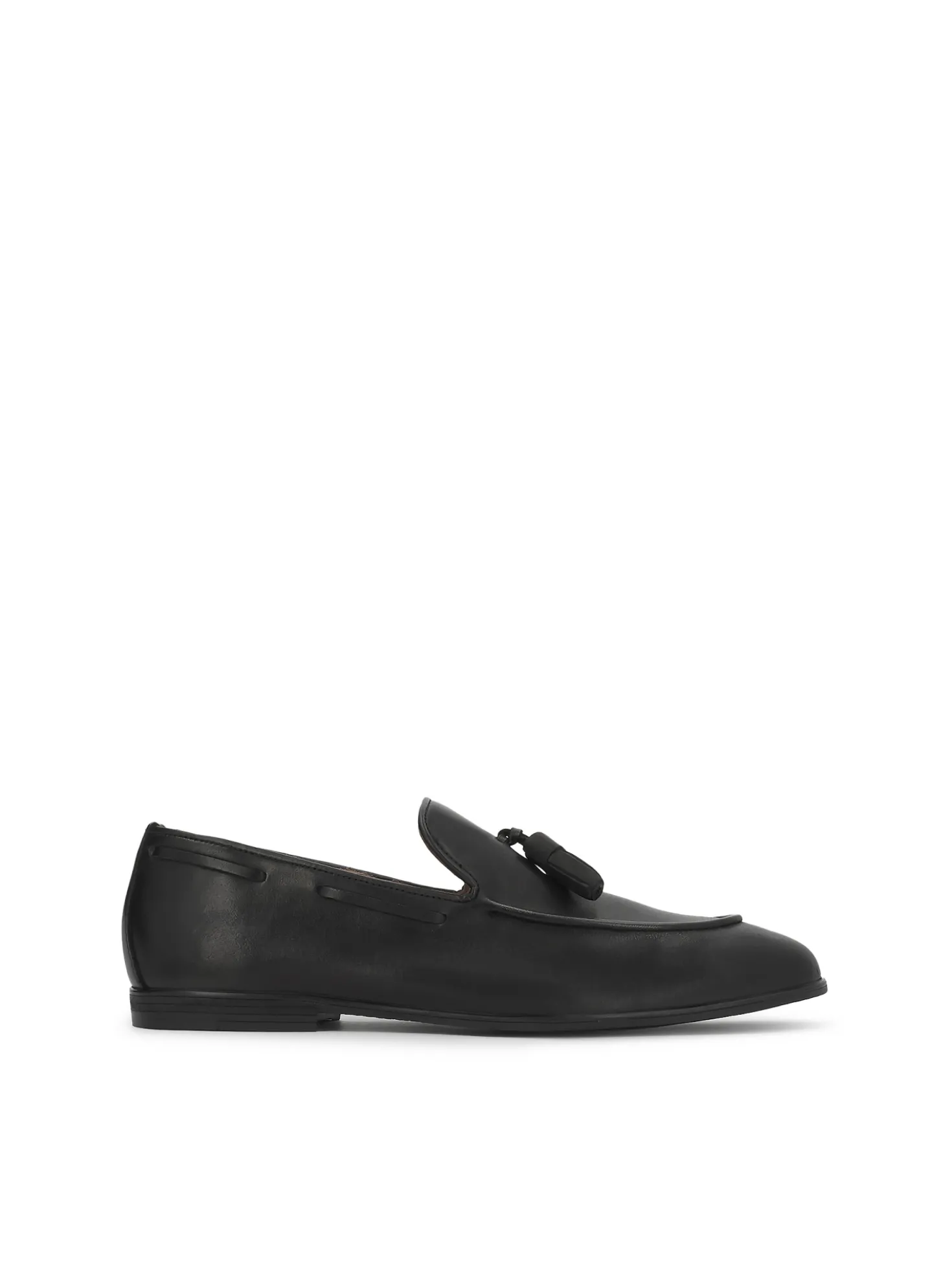 Czarne loafersy skórzane z chwostami w klasycznym stylu
