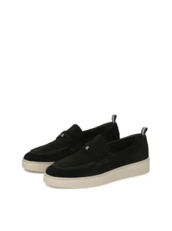Czarne loafersy z logo osadzone na podeszwie typu sneakers