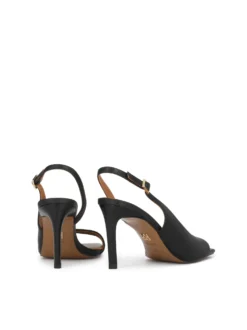 Czarne sandały slingback z wyciętą cholewką