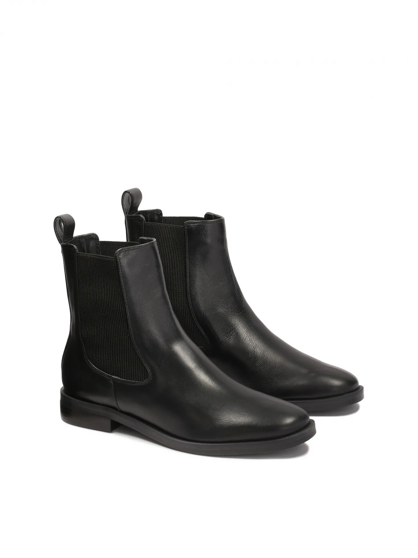 Czarne skórzane sztyblety