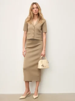 Czółenka slingback z kwadratową piętą
