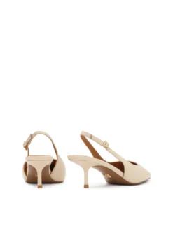Czółenka slingback z kwadratową piętą