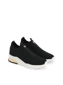 Damskie sneakersy typu slip-on w czerni
