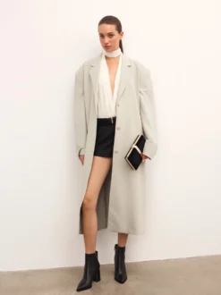 Elegancka czarna kopertówka