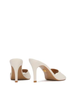 Eleganckie klapki na szpilce w kolorze off white