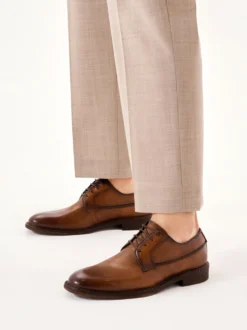 Eleganckie półbuty z cieniowaną cholewką
