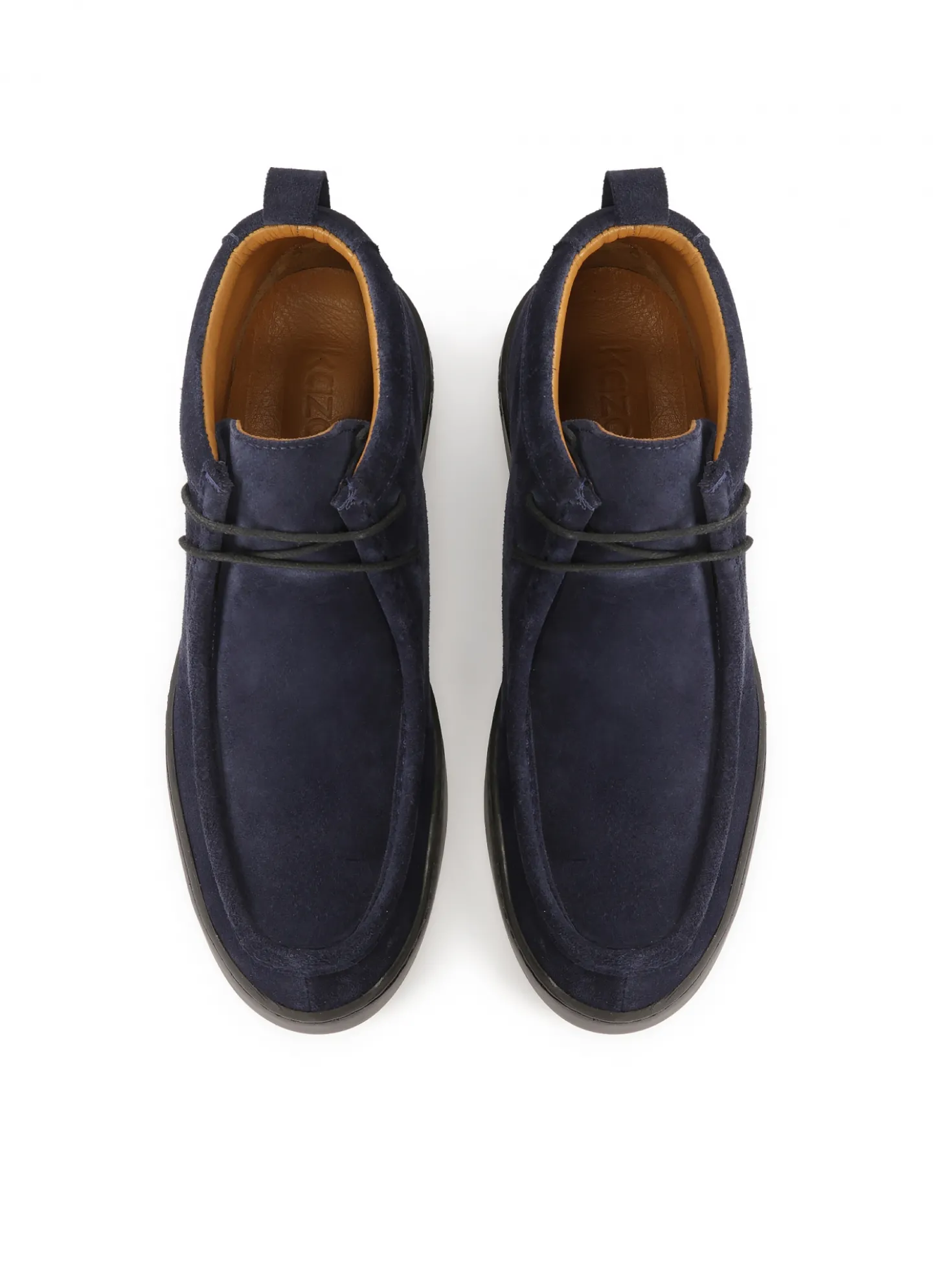 Granatowe zamszow sneakersy typu Chukka