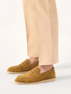 Jasnobrązowe zamszowe półbuty slip-on