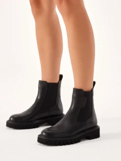Klasyczne chelsea boots z licowej skóry