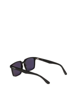 Klasyczne czarne okulary przeciwsłoneczne