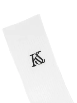 Komfortowe białe skarpety z logotypem na przodzie