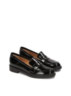 Lakierowane loafersy damskie