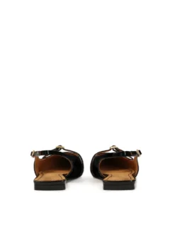 Lakierowane płaskie czółenka slingback