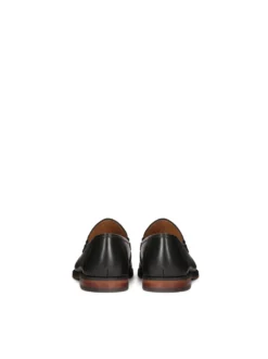 Loafersy ze skóry naturalnej z frędzlami