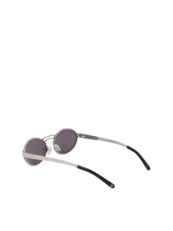 Minimalistyczne okulary przeciwsłoneczne z metalową oprawą