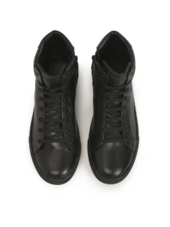 Minimalistyczne sneakersy męskie w czarnym kolorze