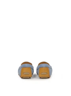 Mokasyny z niebieskiej tkaniny typu denim