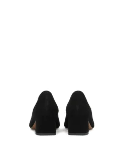Niskie zamszowe czółenka peep toe