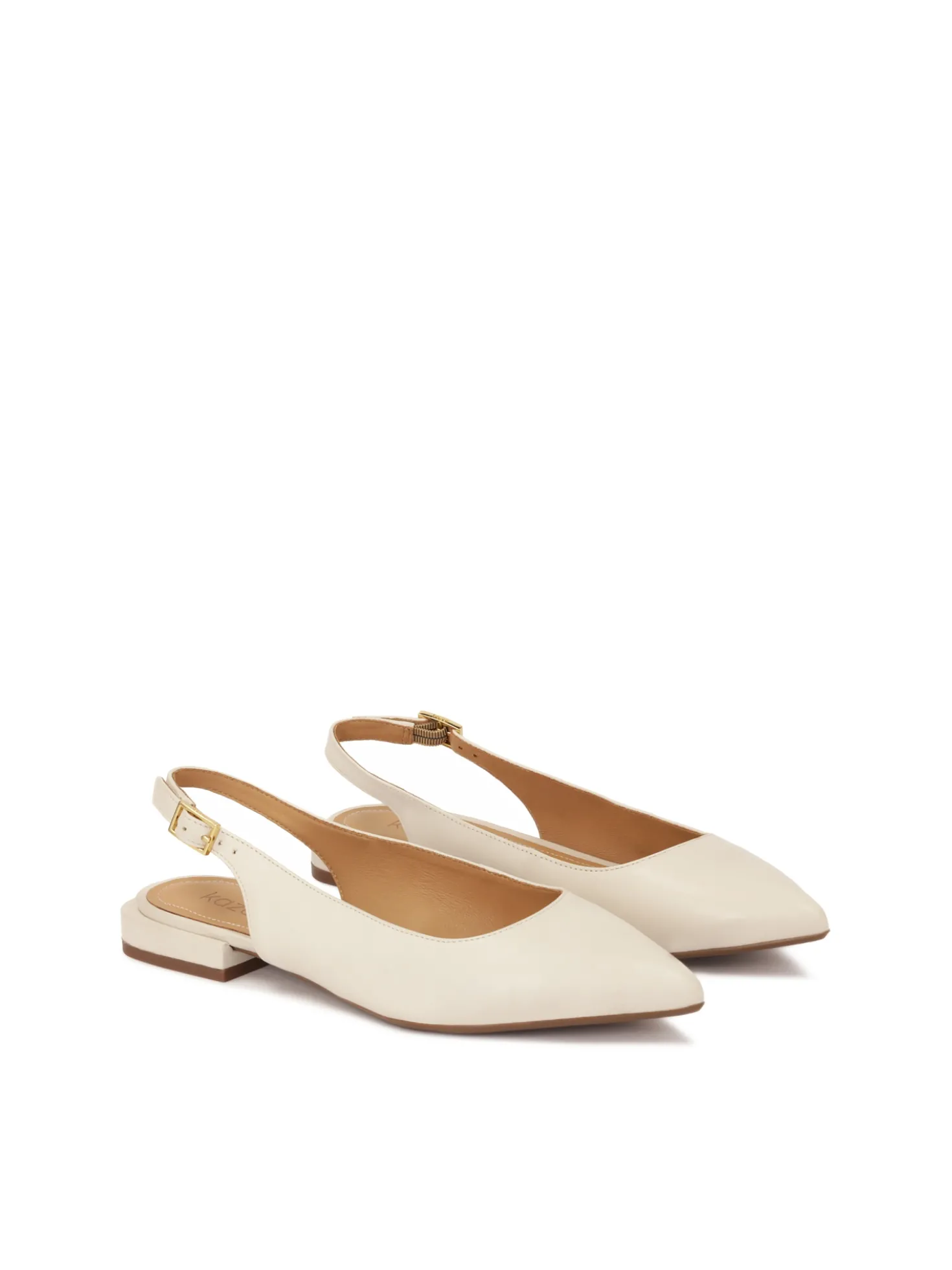 Płaskie czółenka slingback