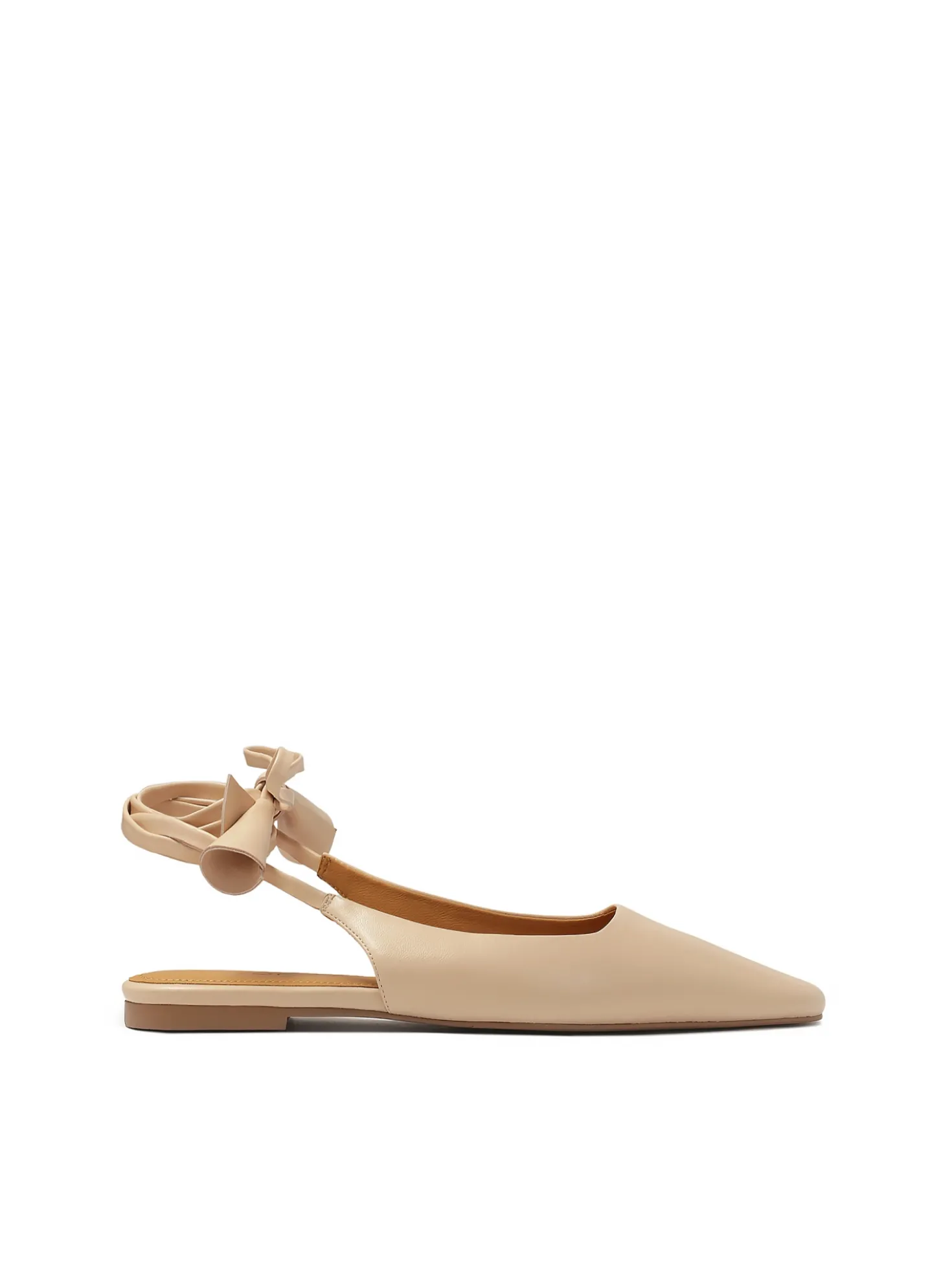 Płaskie wiązane czółenka slingback
