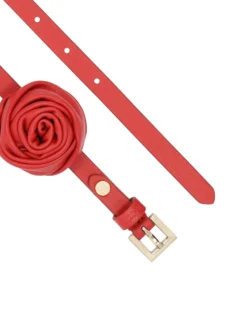 Romantyczny czerwony pasek z różą 3D