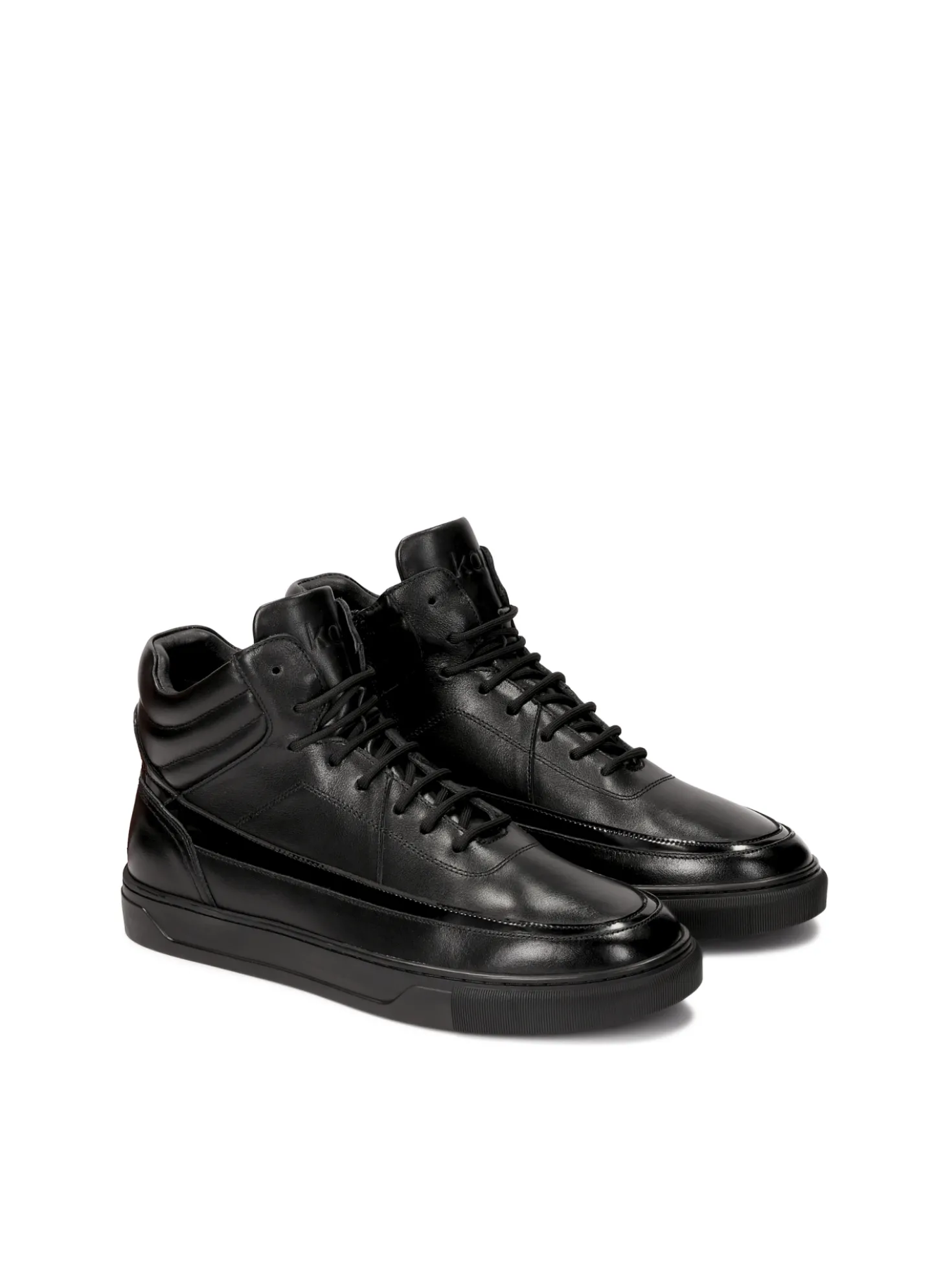 Sneakersy skórzane z wysoką cholewką na suwak i sznurowanie