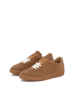 Sneakersy z jasnobrązowego zamszu z haftem
