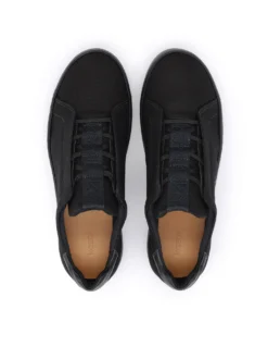 Sneakersy z tkaniny na grubszej podeszwie