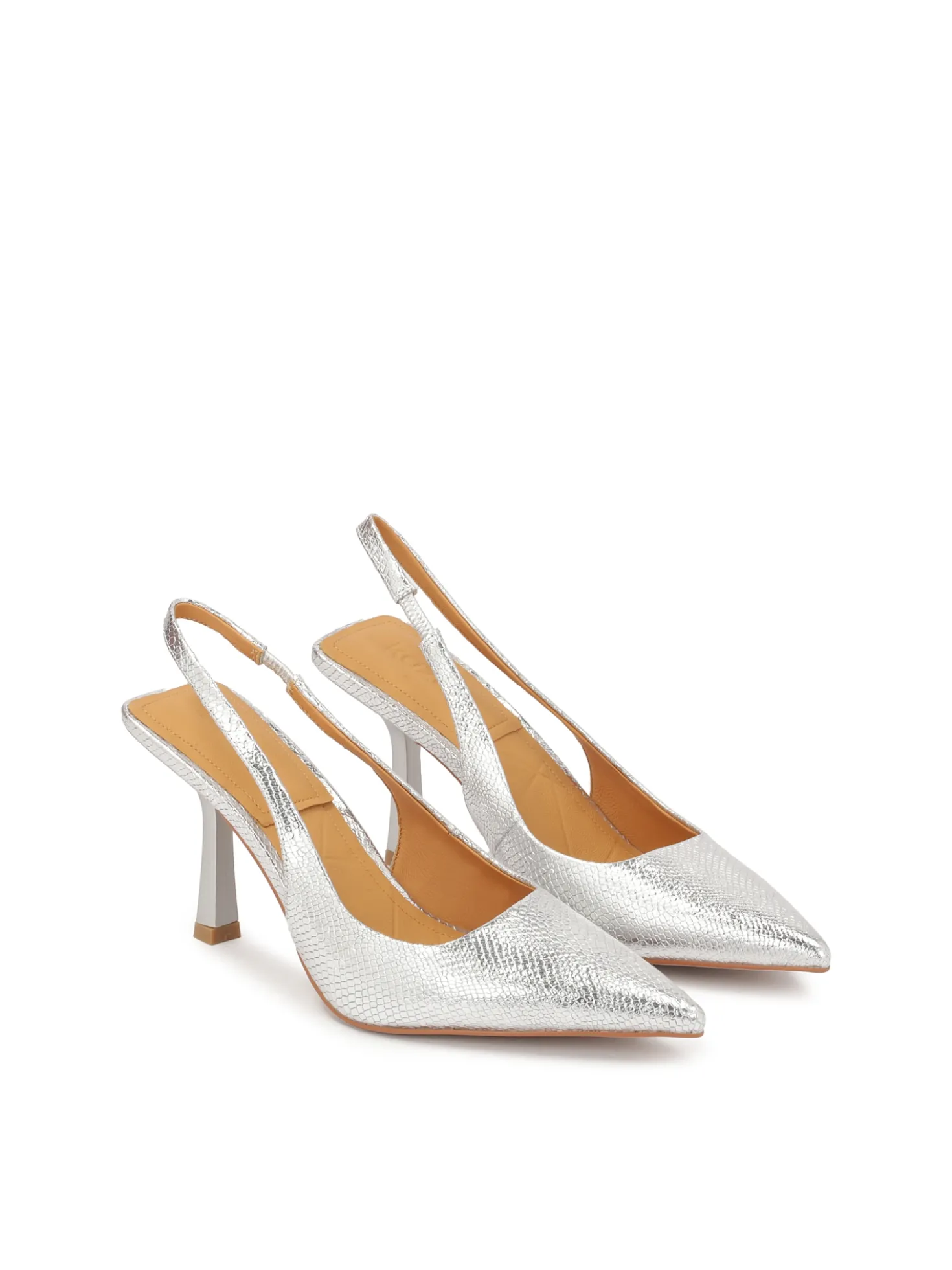 Srebrne czółenka slingback z tłoczonej skóry