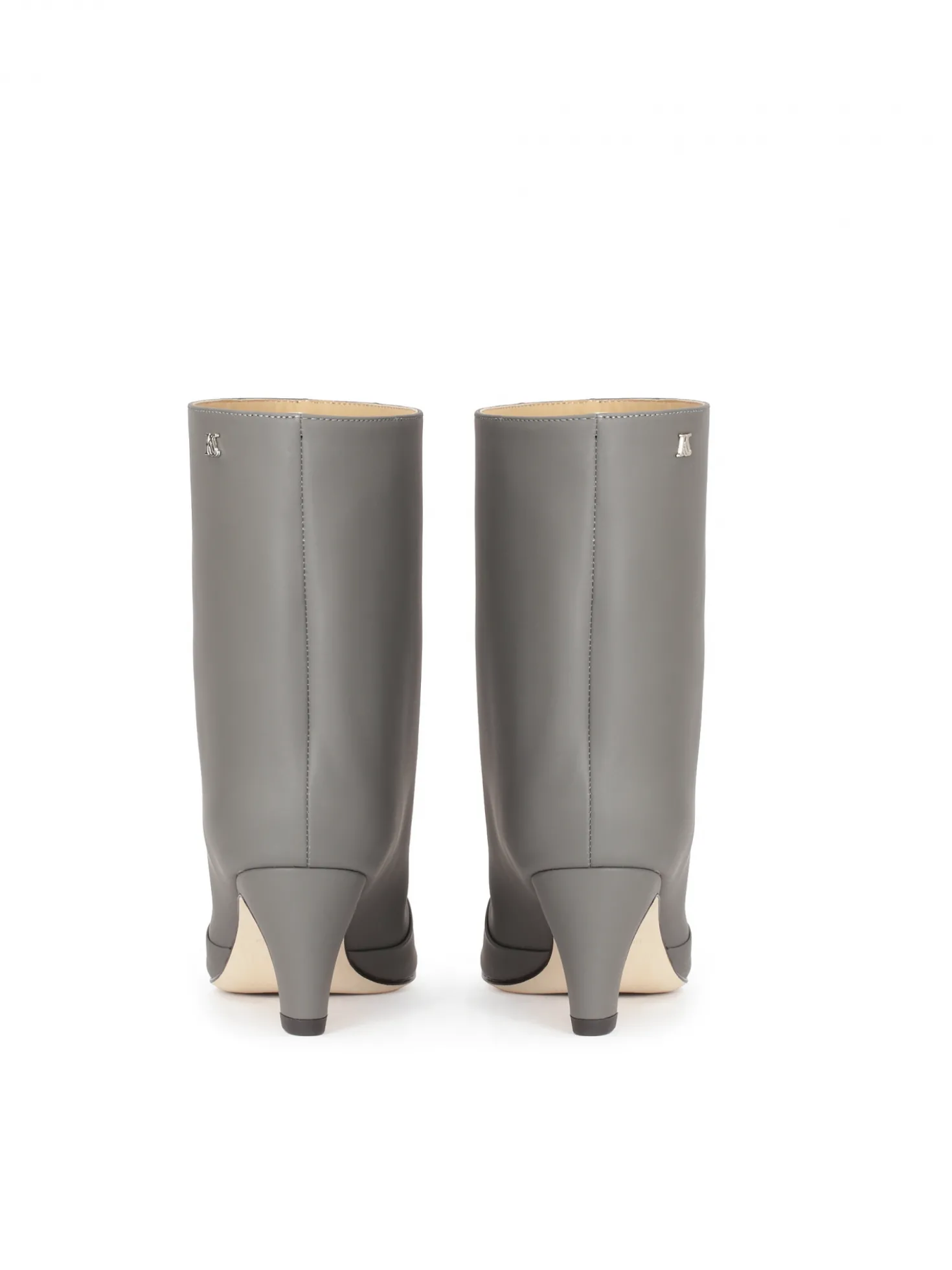 Szare botki na obcasie typu kitten heels