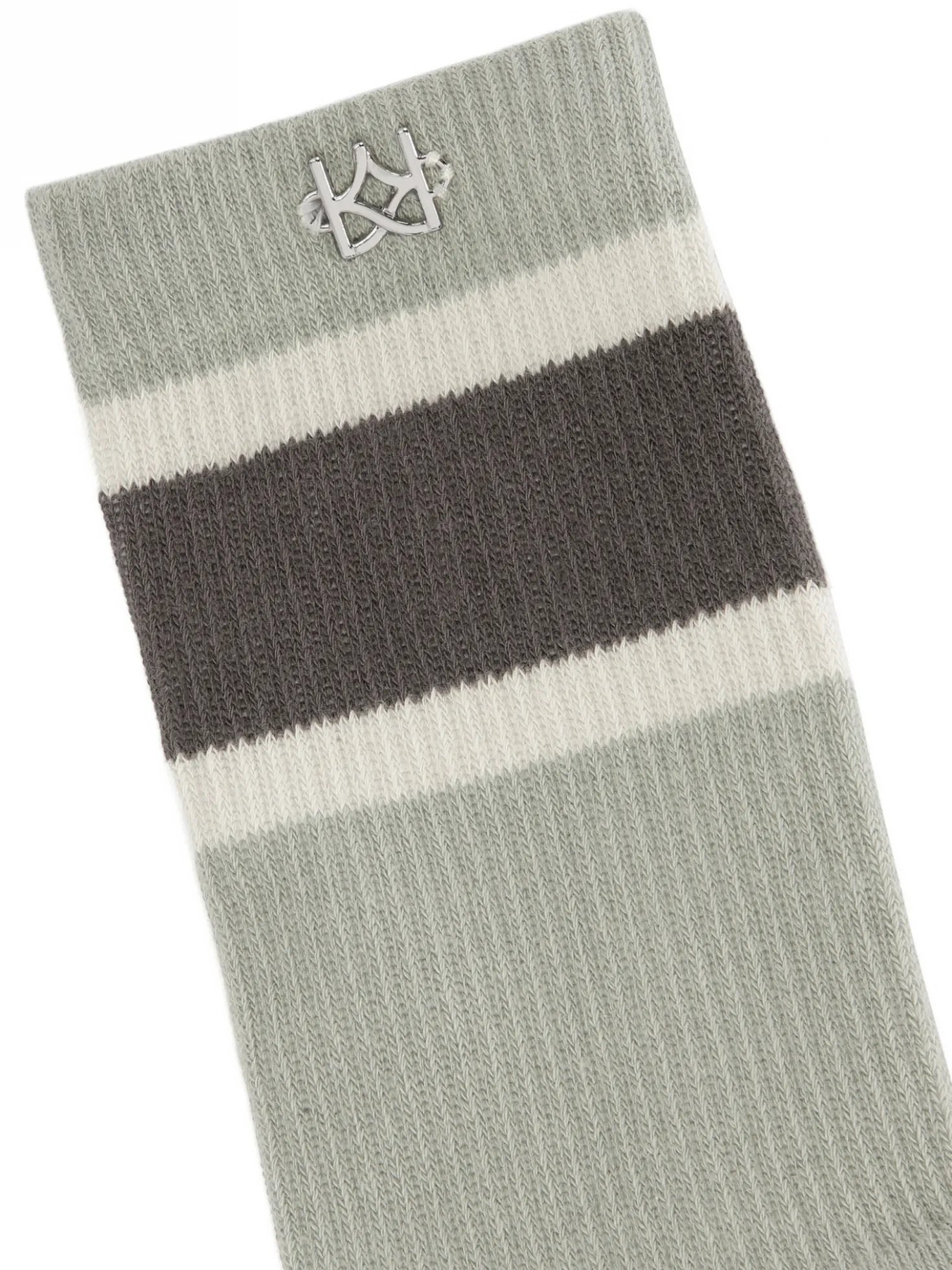 Szare skarpety z małym monogramem