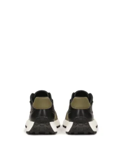 Sznurowane sneakersy w kontrastujących kolorach