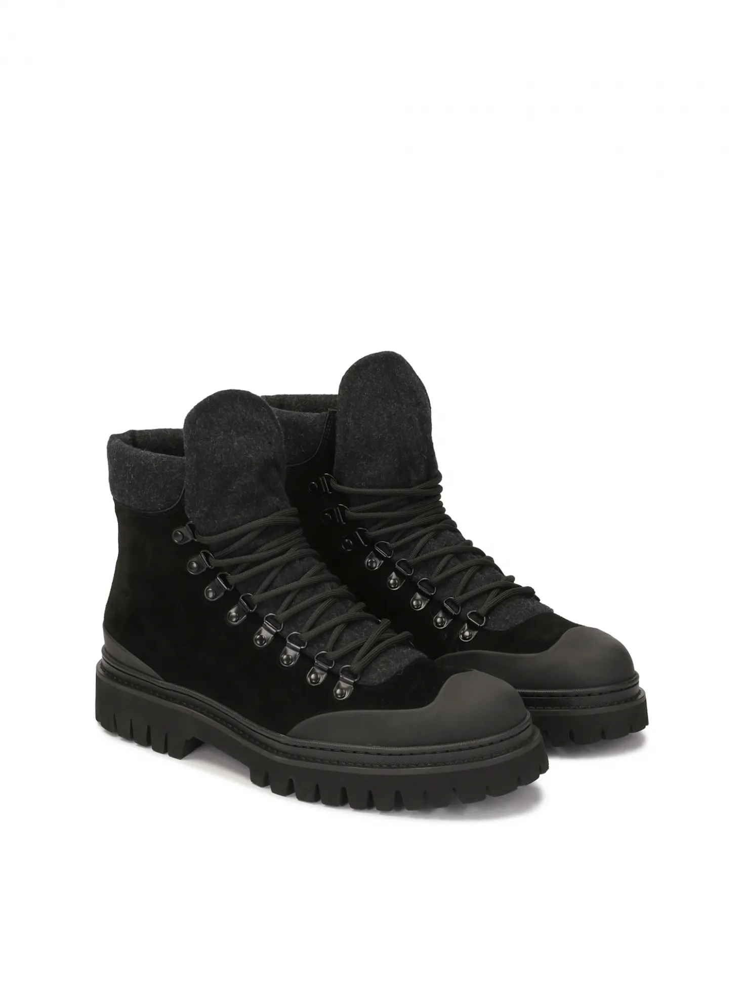 Sznurowane trzewiki z zamszu