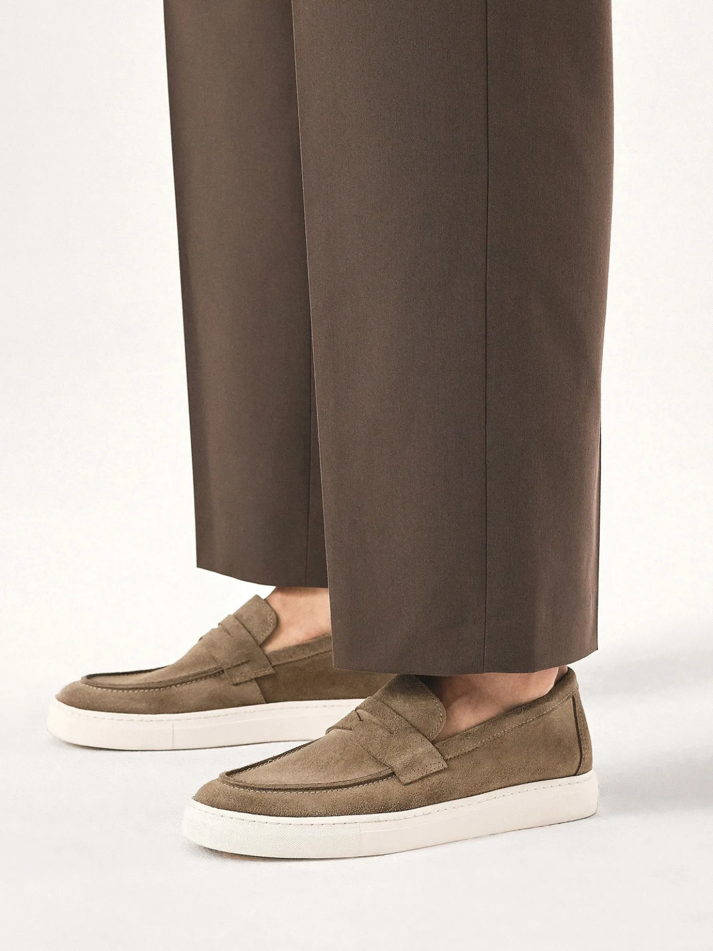 Taupe loafersy na podeszwie typu sneakers