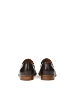 Wizytowe brązowe loafersy z cieniowaną cholewką