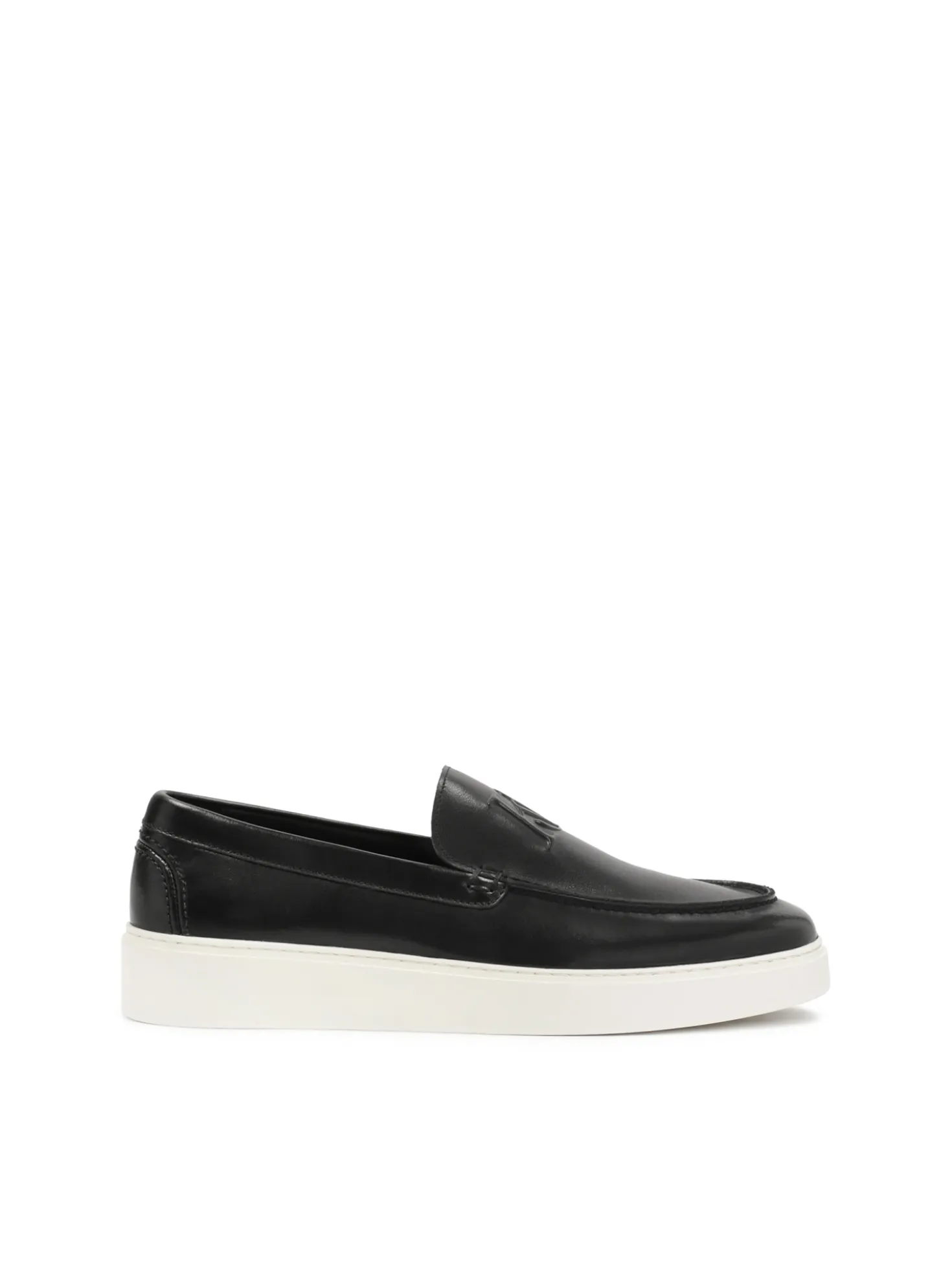Wsuwane czarne loafersy z białą podeszwą typu sneakers