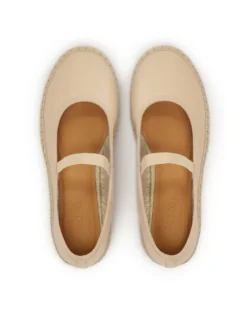 Wsuwane espadryle w pudrowym kolorze